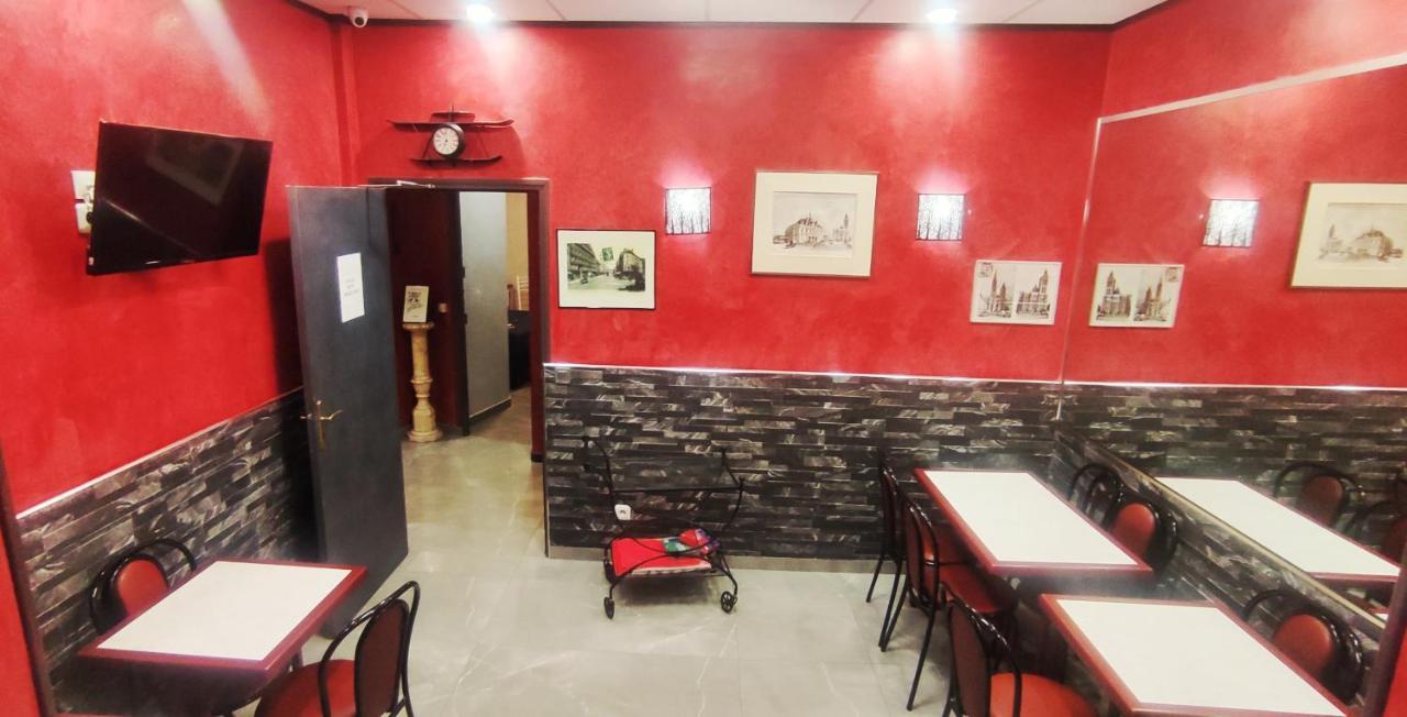 摩登酒店 圣但尼 外观 照片